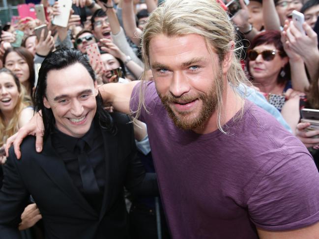 l TO r, Tom Hiddleston with Chris Hemsworth, Thor being filmed in Brisbane - Photo Steve Pohlner