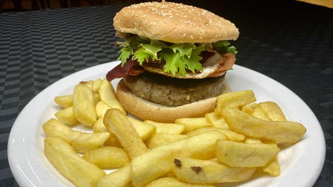 Gap View Hotel has been crowned the best burger joint in Alice Springs in a <i>Centralian Advocate</i> poll