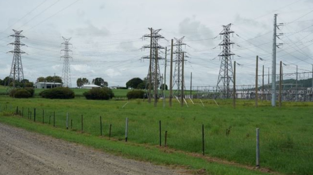 The subject site near Formosas Rd was selected due to its proximity with the T141 Pioneer Valley power station.