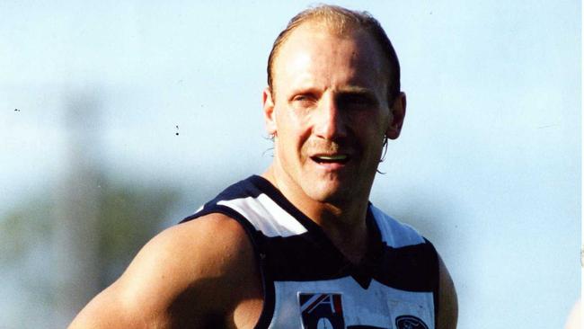 Footballer Gary Ablett during AFL match for Geelong. Used 7 Sep 1994.