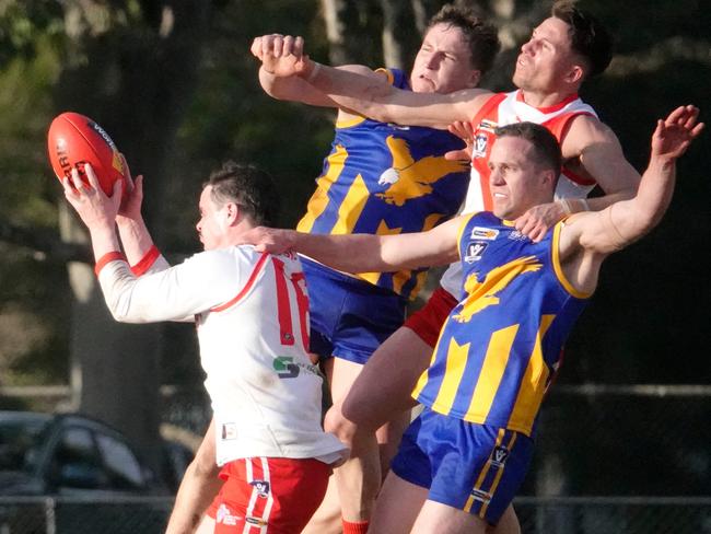 MPFNL: Man in front Karingal’s Callan Dixon takes the mark. Picture: Valeriu Campan