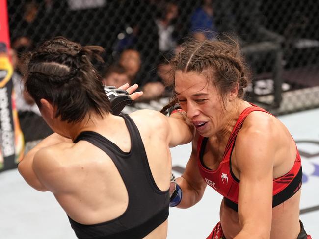 ‘Spinning backfist from hell’ rocks UFC