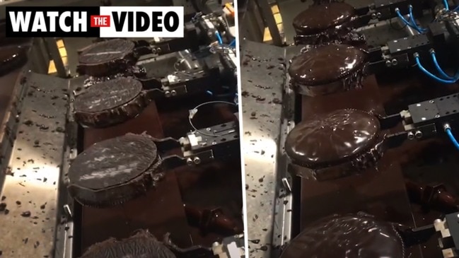 Video reveals how Woolies chocolate mud cake is made