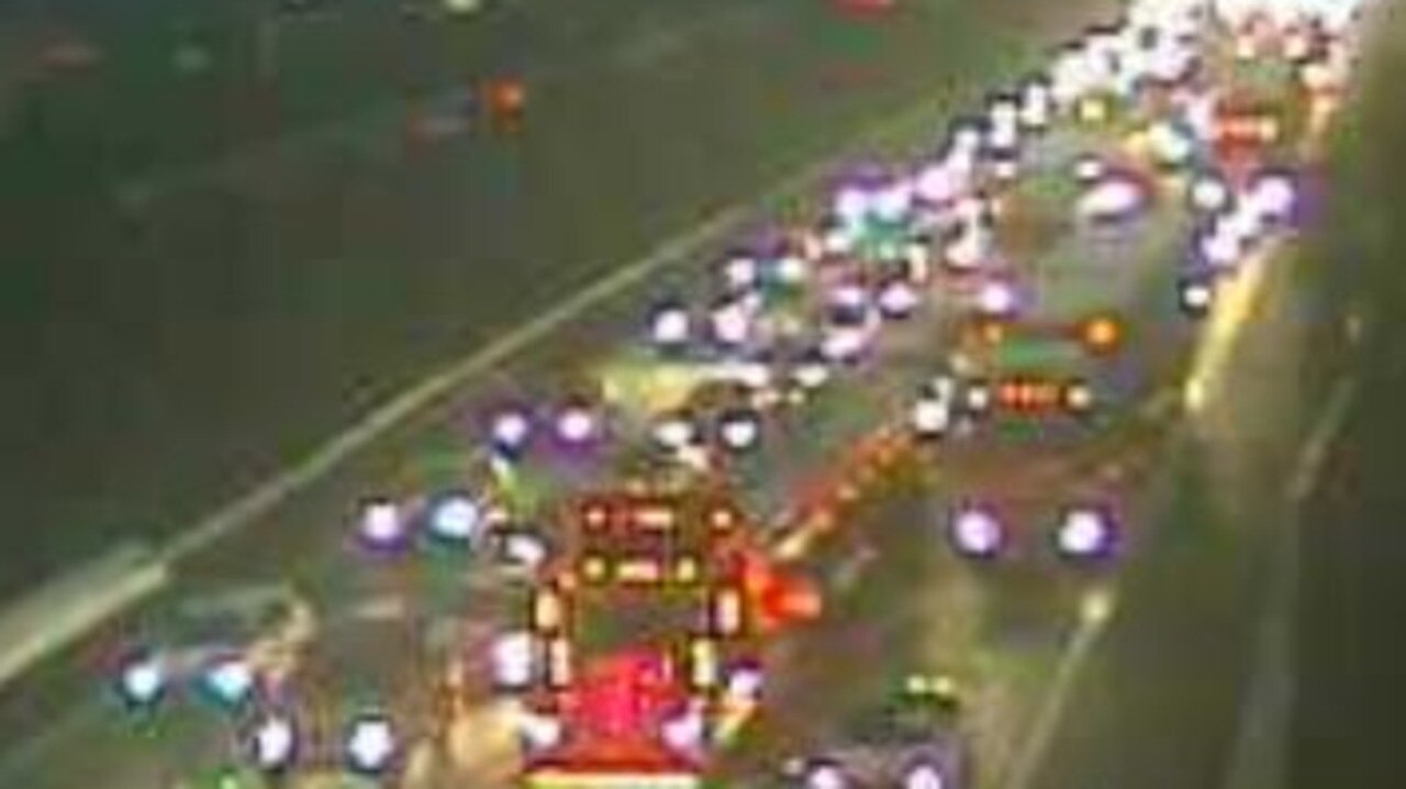 M1 Gridlock As Police Divert Southbound Traffic Off Motorway At ...