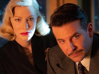 Cate Blanchett and Bradley Cooper in Nightmare Alley. Photo: TSG Entertainment