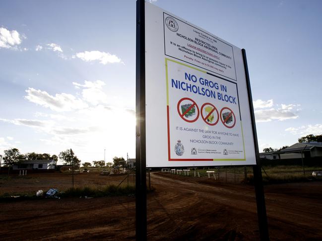 A sign showing that alcohol is banned at Nicholson Block community in Halls Creek, Western Australia.