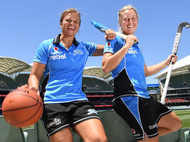 They’re back! The Adelaide Strikers will welcome their big-hitting Kiwi opening batters for the fifth season of the WBBL, which starts in October. Suzie Bates and Sophie Devine have re-signed for WBBL05. Picture: Tricia Watkinson