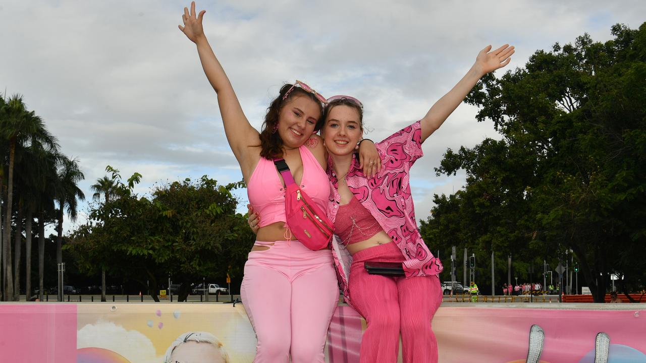 Socials at Pink convert at Townsville's Quensland Country Bank Stadium. Akira Brinsmead and Briah Bridger. Picture: Evan Morgan