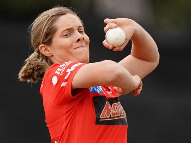 Sophie Molineux of the Renegades bowls during the WBBL Cricket match between the Melbourne Renegades and the Hobart Hurricanes at CitiPower Centre in Melbourne, Sunday, November 10, 2019. (AAP Image/Scott Barbour) NO ARCHIVING, EDITORIAL USE ONLY, IMAGES TO BE USED FOR NEWS REPORTING PURPOSES ONLY, NO COMMERCIAL USE WHATSOEVER, NO USE IN BOOKS WITHOUT PRIOR WRITTEN CONSENT FROM AAP