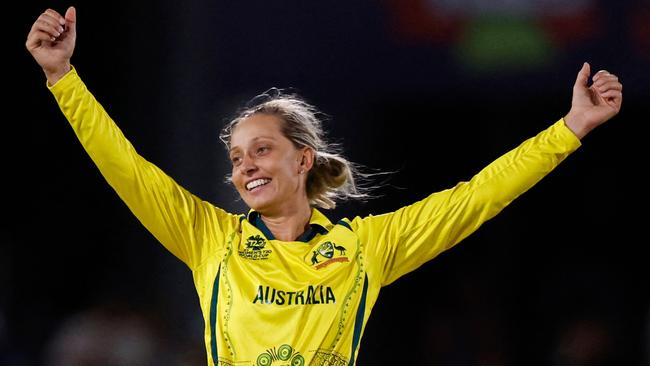 Australia's Ashleigh Gardner now has a $558,000 contract for women’s IPL.