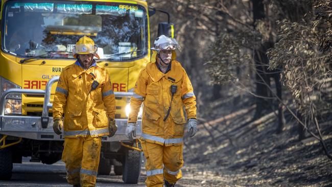 Firefighters had been battling the fire for almost a week before it hit Beechmont.