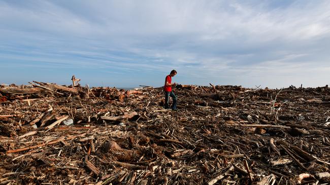 Some of the damage caused by the storm in Taiwan. Picture: Daniel Ceng/Anadolu via Getty Images.