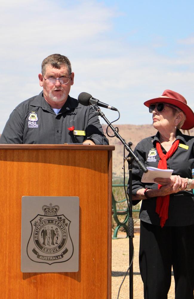 Remembrance Day 2022 commemorations at the Alice Springs cenotaph on Anzac Hill. Alice Springs RSL vice president Chuck Ritenour. Picture: Jason Walls