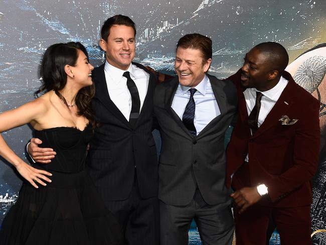 Channing Tatum, Mila Kunis, Sean Bean, and David Ajala have a laugh.