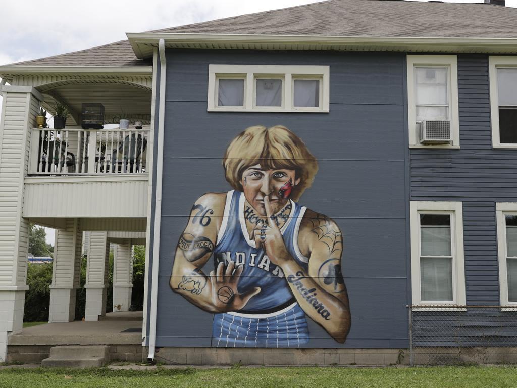 A mural of former NBA star Larry Bird. (AP Photo/Darron Cummings)