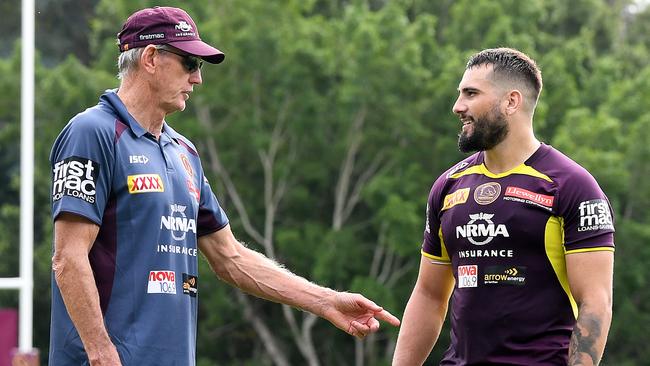 Wayne Bennett wants the best for his young star. (AAP Image/Dave Hunt)