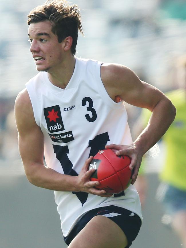 Jy Simpkin in action for Vic Country.