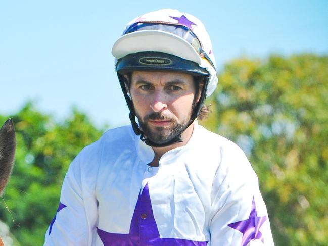 French Flame trained by Lee Kiernan and ridden by Dale Evans went out hard but held on with a strong run to win the Gladstone Regional Council BenchMark 60 Handicap.