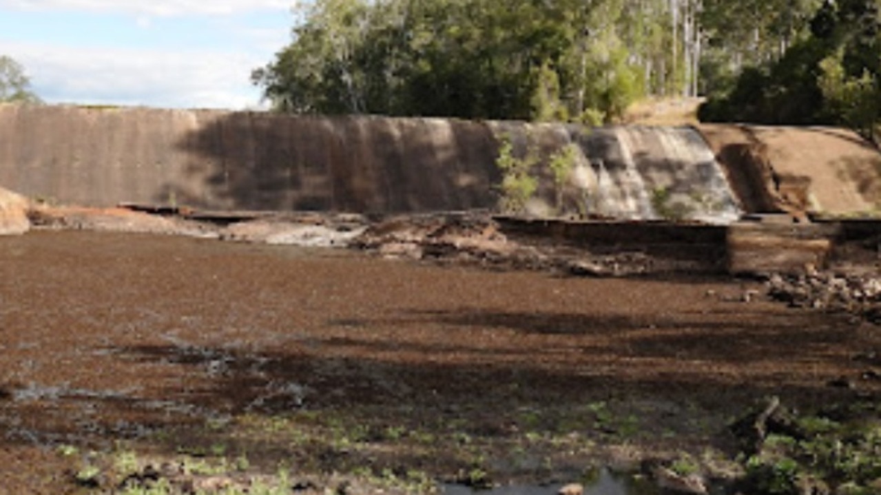 Teddington weir on the Fraser Coast. While the region’s water supplies were still in good shape with Lake Lenthall at 67 per cent and Teddington Weir at 84 per cent, “water levels are dropping by about one to two per cent a week” according to Mayor George Seymour.