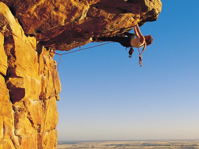 03/2003: Rock climbing of Mount Arapiles in The Grampians. Victoria / Mountain Travel