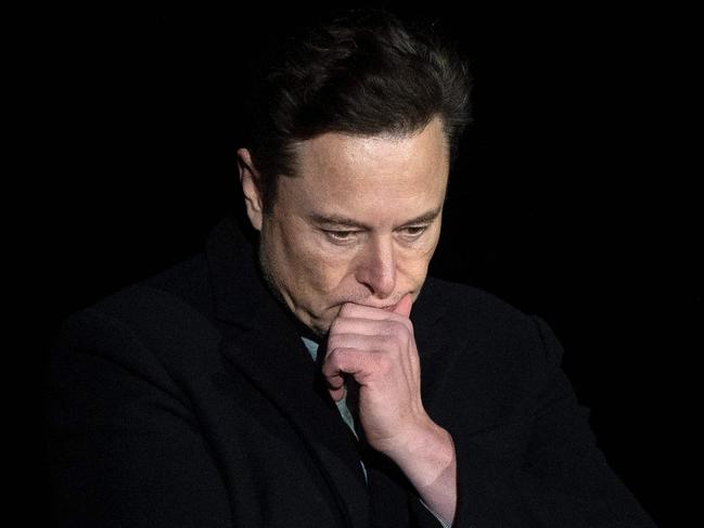 ‘Diamond hands’ Elon Musk breaks promise