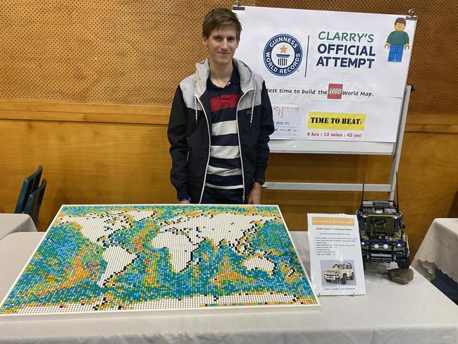 Lego extraordinaire: teenager sets Guinness World Record