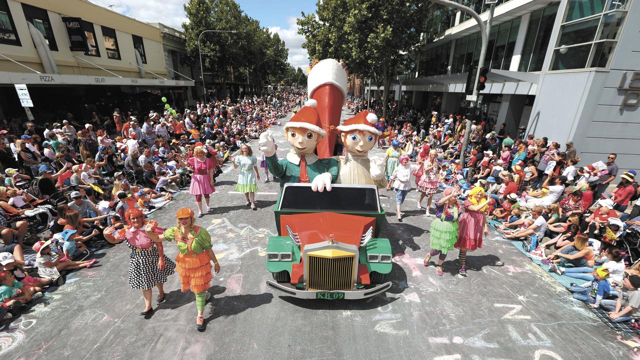 Adelaide Christmas Pageant Float Guide National Pharmacies The Mercury