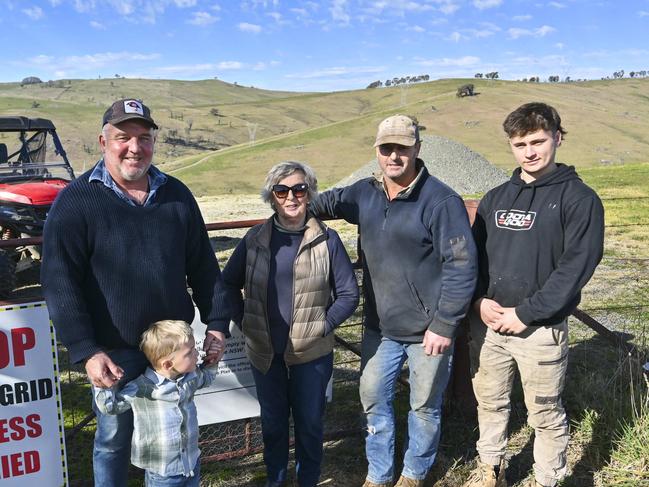 BATLOW, AUSTRALIA. JULY 21, 2023: Dave Purcell, his little boy Sam,  Louise Purcell, Geoff Purcell and Angus Purcell on their property in Batlow  . Picture: Martin Ollman