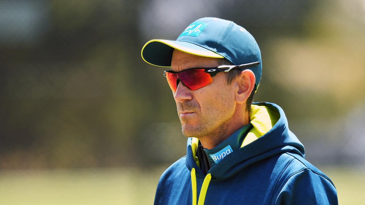 Justin Langer has revealed he is “confused” by the ongoing public criticism of veteran batsman Shaun Marsh.