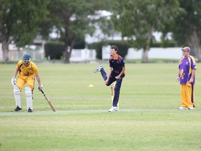 Palm Beach Currumbin (batting) vs. Runaway Bay in the Community Div 3 competition. Noah McQueen. 25 November 2023 Palm Beach Picture by Richard Gosling