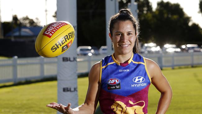 Ally Anderson has averaged the second-most disposals in the AFLW in 2018. Photo: AAP Image/Josh Woning