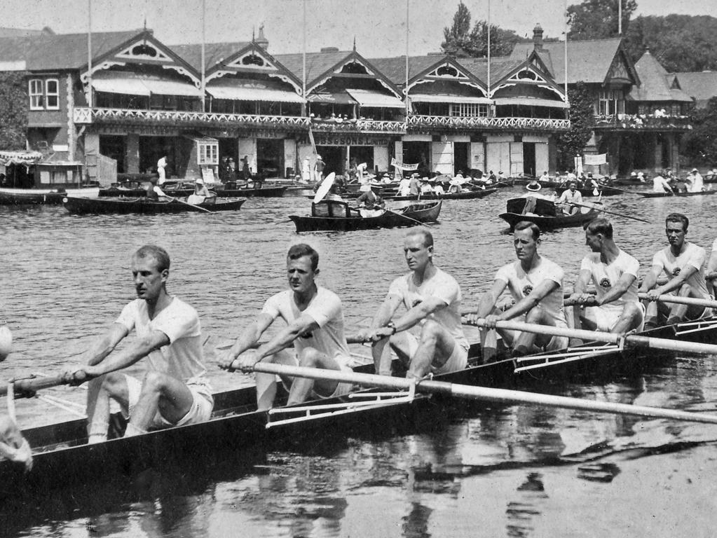 AIF No. 1 crew Henley, before start of King’s Cup in 1919. PLEASE CREDIT: Courtesy of "The Oarsmen" by Scott Patterson/Hardie Grant Publishing