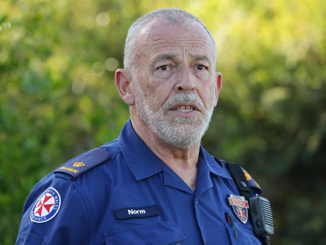 Inspector Norm Rees from NSW Ambulance addressing the media at the scene of the drowning. Picture: David Swift