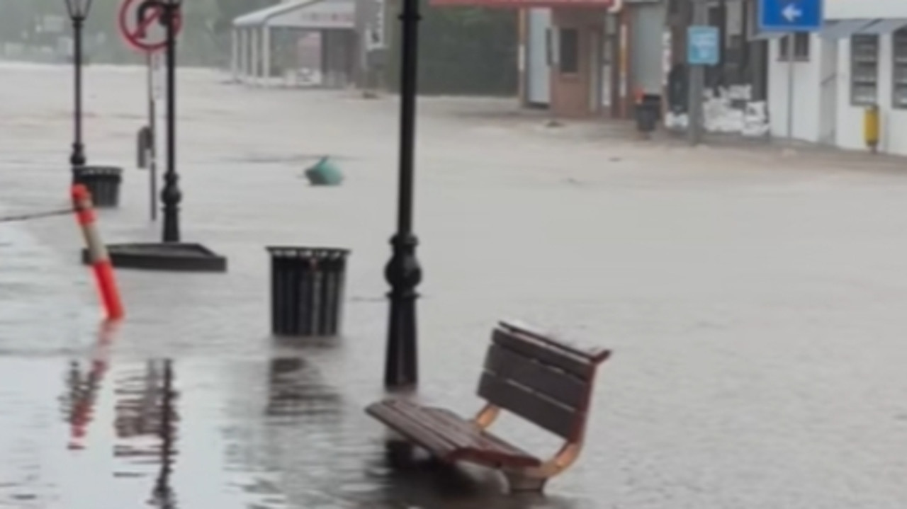 ‘Take shelter now’: Lockyer Valley braces for dangerous flooding