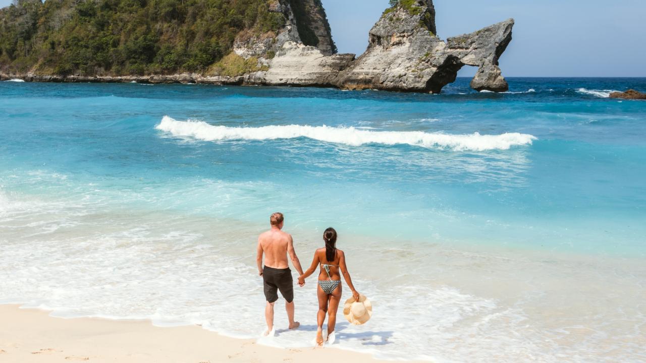 Bali: Australian tourists could fall foul of strict new sex law in Indonesia