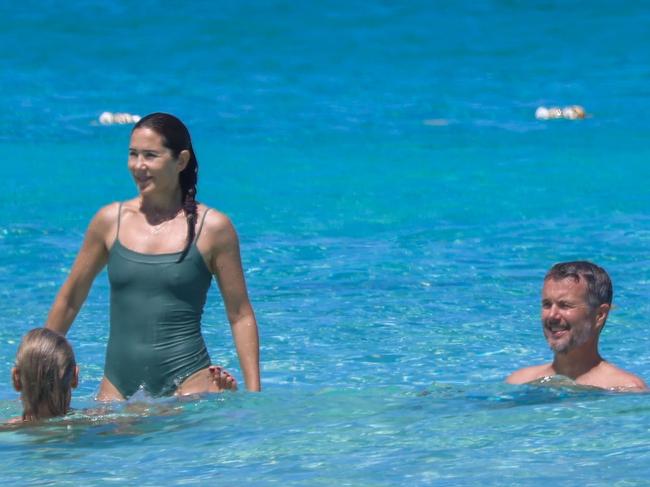 The pair enjoyed a few days of relaxation during their family summer break. Picture: Splash News – Premier Photo/Backgrid