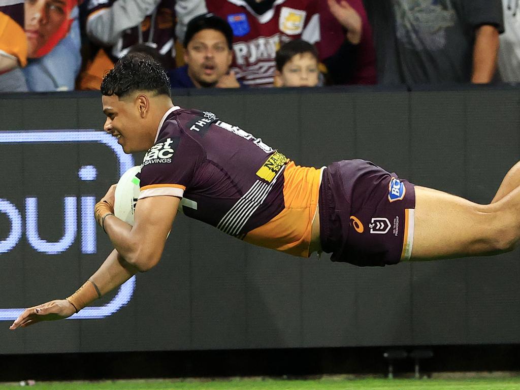 Brisbane Broncos blitz Melbourne Storm to reach NRL preliminary