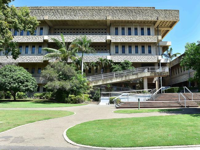 Generic photo,  Townsville Court House. Picture: Shae Beplate.