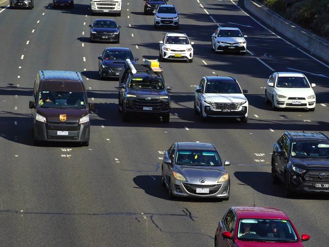 MELBOURNE AUSTRALIA - NewsWire Photos APRIL 24, 2025: Traffic is seen on Tullamarine freeway.Picture: NewsWire / Luis Enrique Ascui