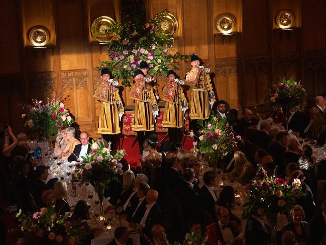 LONDON, ENGLAND - NOVEMBER 28: Trumpeters perform during the Lord Mayor's Banquet at The Guildhall on November 28, 2022 in London, United Kingdom. This follows Prime Minister Rishi Sunak's speech at the CBI conference last week in which the PM put himself at odds with the lobbying group chief Tony Danker in terms of post-Brexit immigration policy. (Photo by Carl Court/Getty Images)