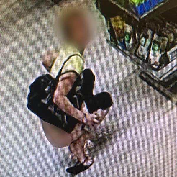 Woman Shits In Supermarket