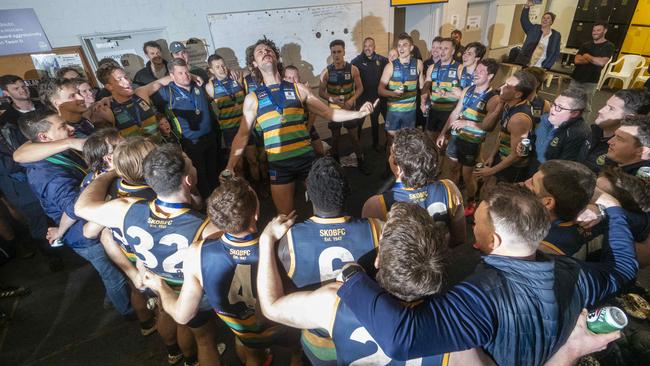 St Kevin's sing the song. Picture: Valeriu Campan