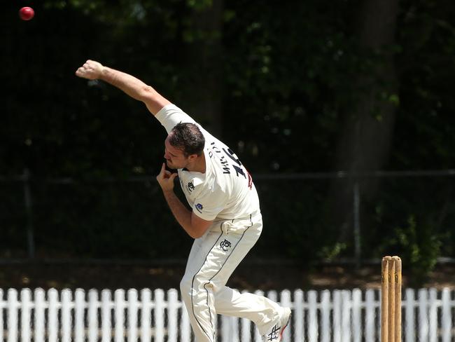 Matt Wilcox bends his back. Picture: Hamish Blair