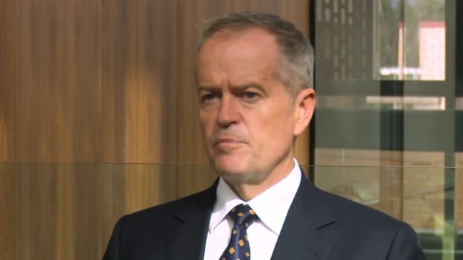 PM and Shorten weigh in on Adani environment approvals