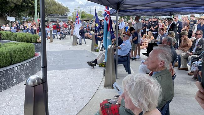 Attendees at the midmorning Anzac Day service at Byron Bay. Picture: Savannah Pocock