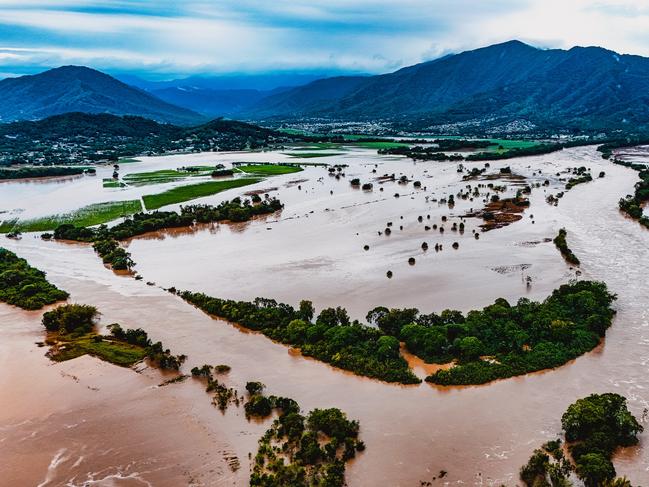 defaultHANDOUT, MUST CREDIT // Cairns floods = 5 – Barron to Thomatis Creek // Picture: Liv Cole