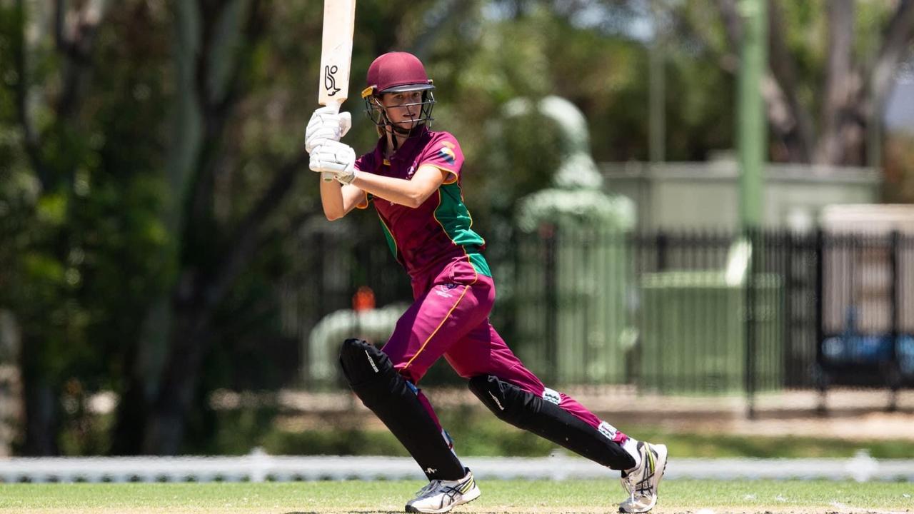 Holland Park Cricket Club junior Lily Bassingthwaighte