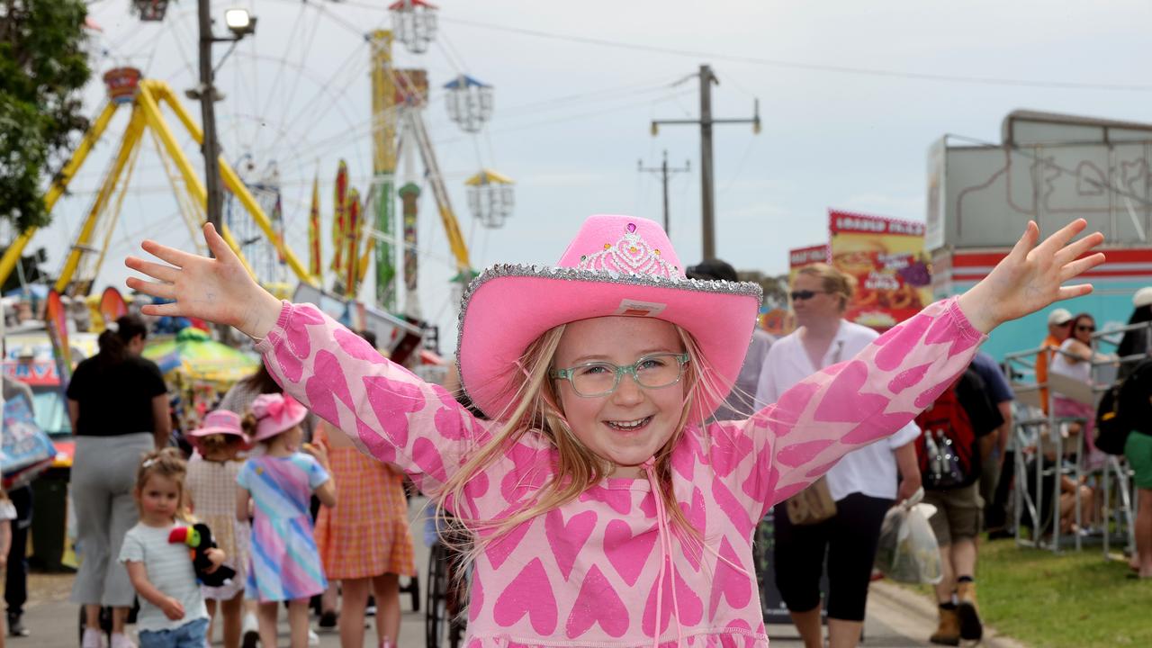 Sasha Raimondo, 6 of Lovely Banks at the Geelong Show. Picture: Alison Wynd