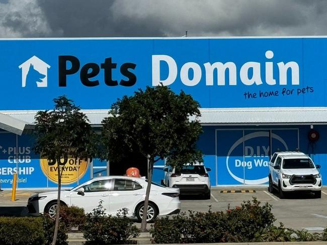 Pets score new store for Christmas