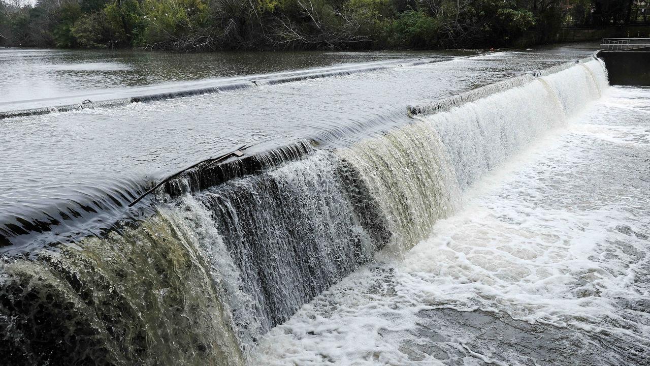 Sydney flood photos: Grim message as weather records to be smashed ...